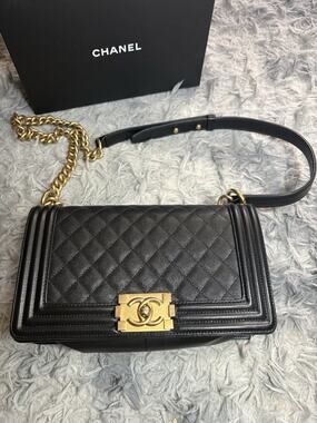 CHANEL Boy Black caviar